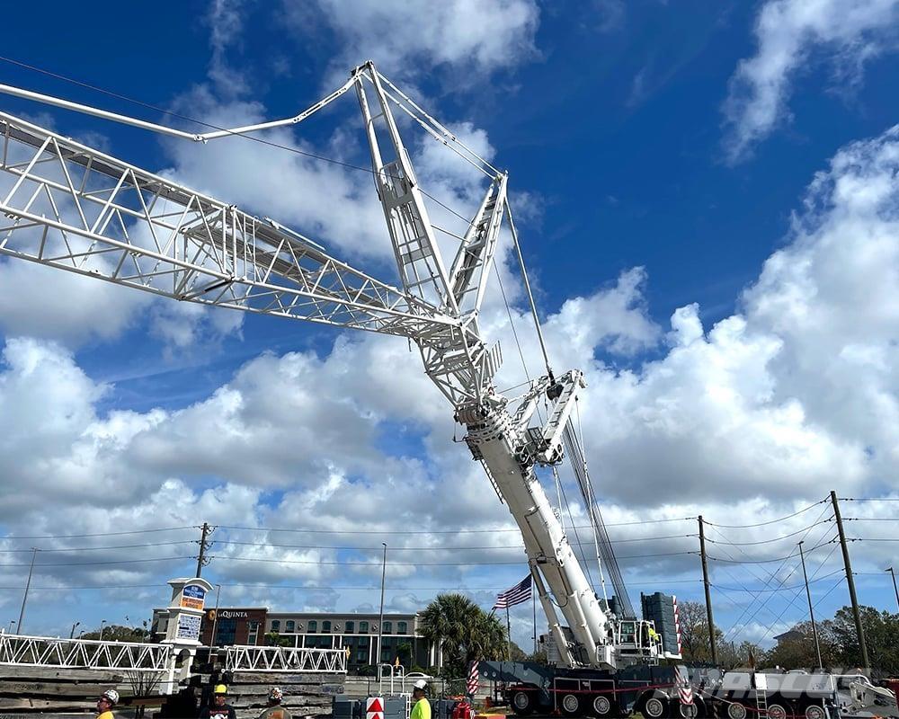 Tadano AC 8.500-1 All-Terrain-Krane