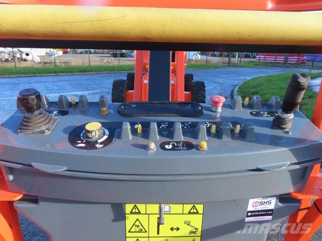 JLG 660 SJ Teleskopbühnen