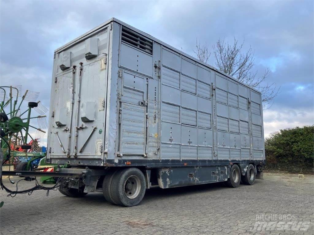 Pezzaioli 3-Stock Viehtransportauflieger