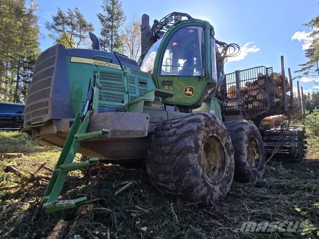 John Deere 1510G Forwarder