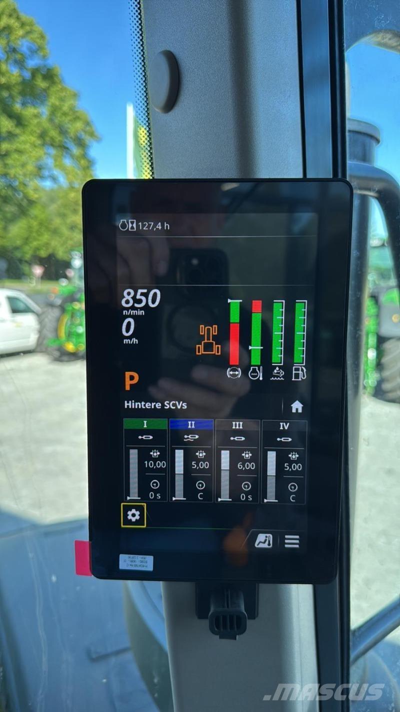 John Deere 6M185 Traktoren