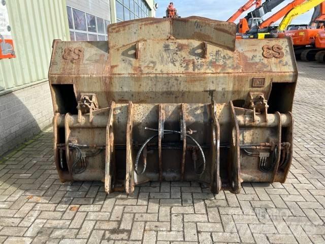 Volvo Bak L 90 Schaufeln