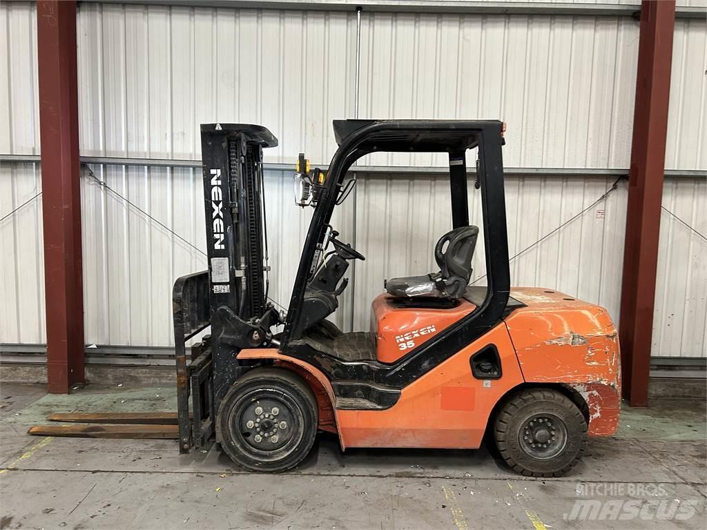  FD35 Dieselstapler