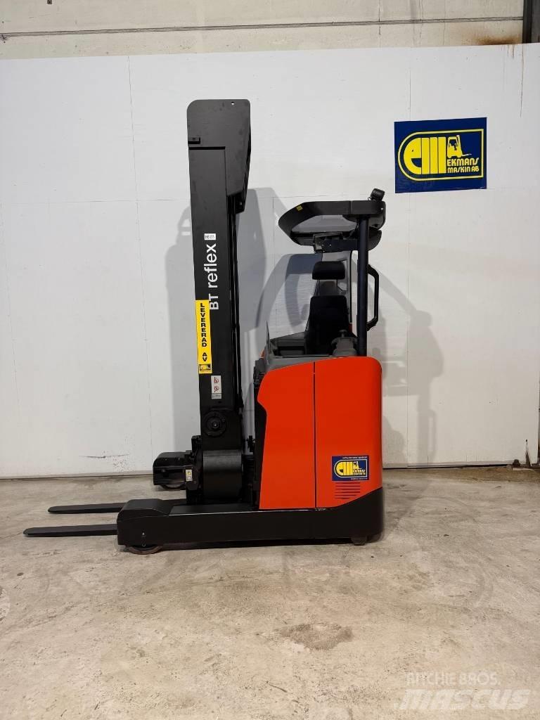 BT truck RRE160HE Schubmaststapler