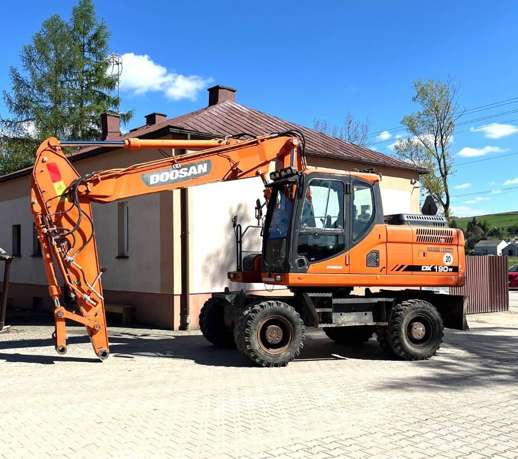 Doosan DX 190 W-3 Mobilbagger
