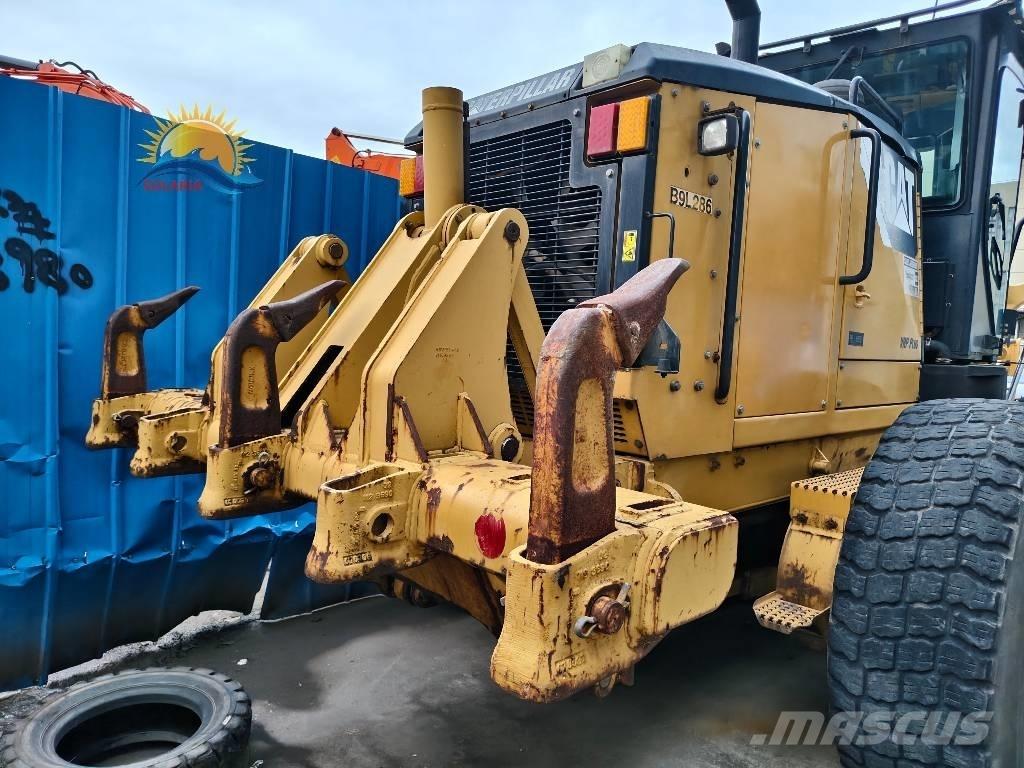 CAT 160 M Grader