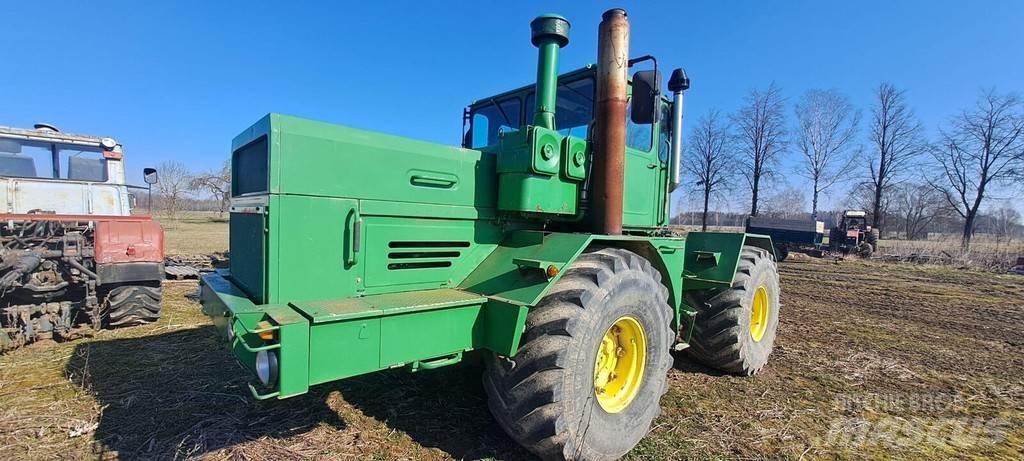 Kirovets K701 Traktoren
