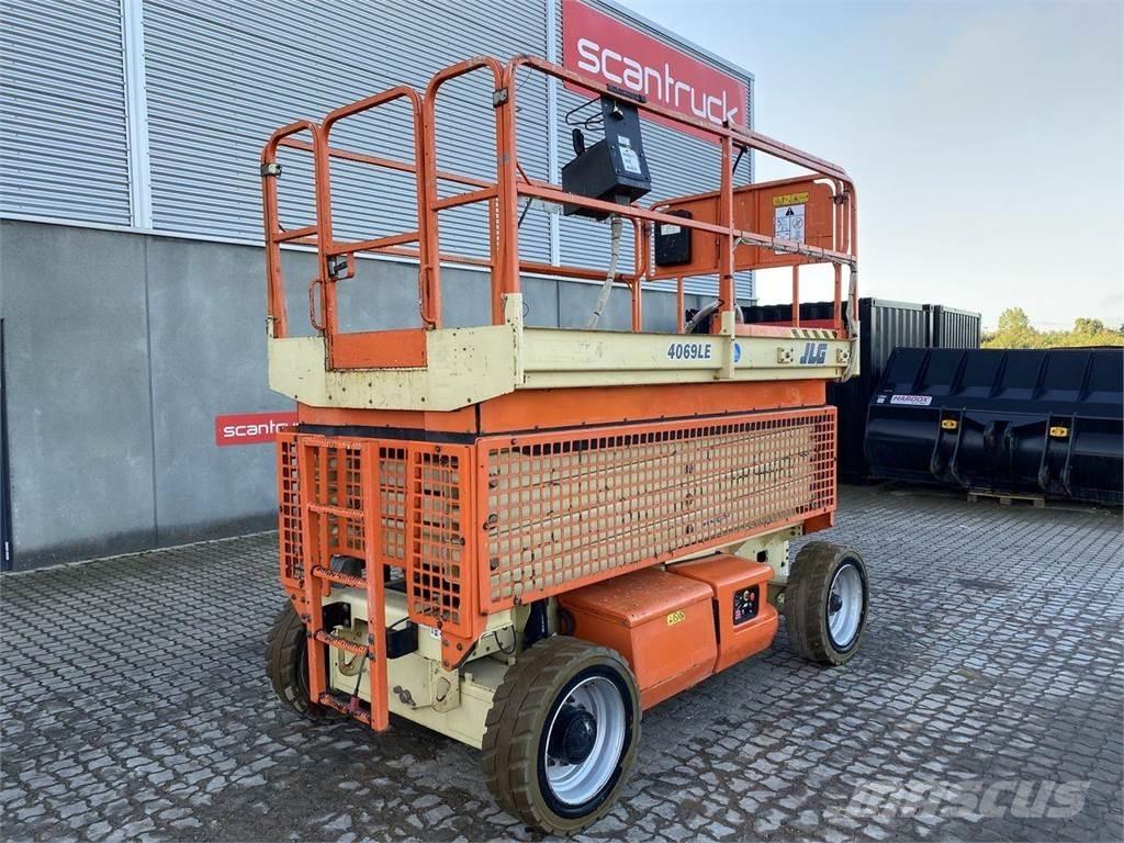JLG 4069 Scheren-Arbeitsbühnen