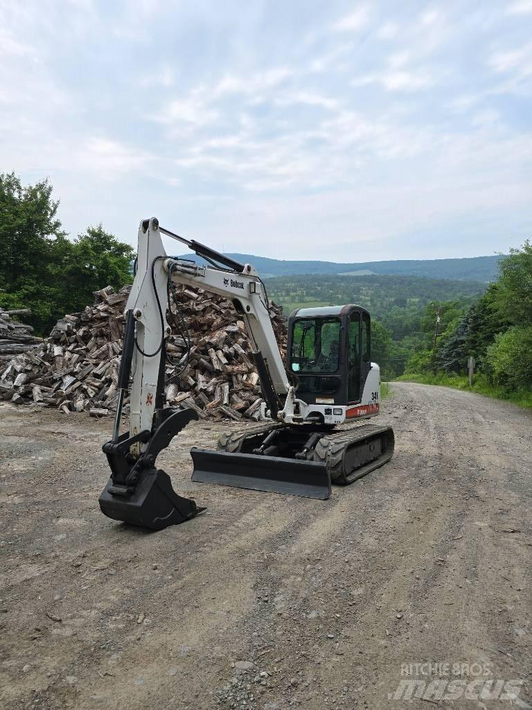 Bobcat 341 G Minibagger < 7t