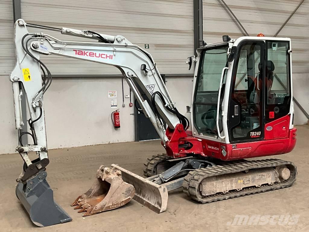 Takeuchi TB 240 Minibagger < 7t