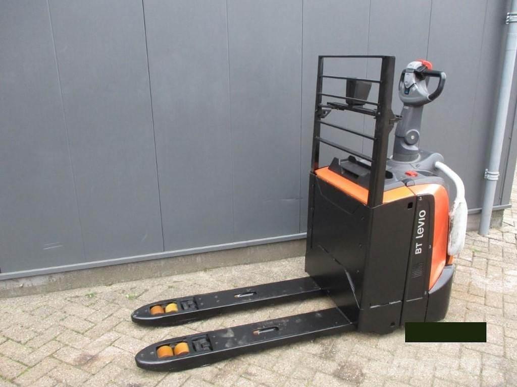 Toyota LPE 200 Gabelstapler mit Fahrerstand