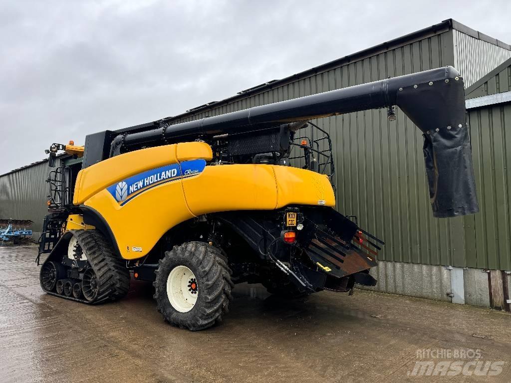New Holland CR 9090 Mähdrescher