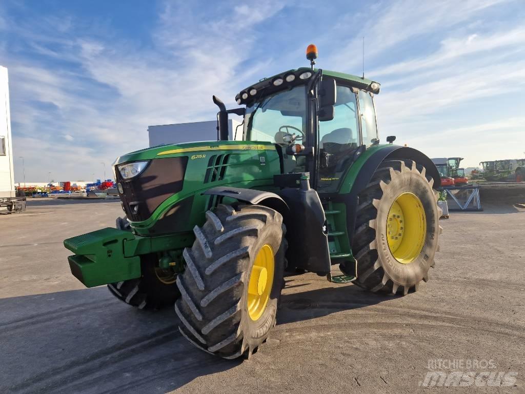 John Deere 6215 R Traktoren