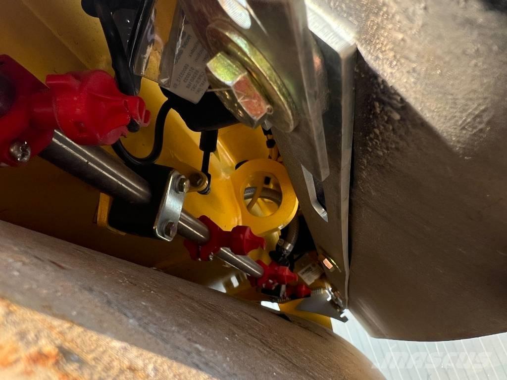 Bomag BW100 AD-5 Tandemwalzen