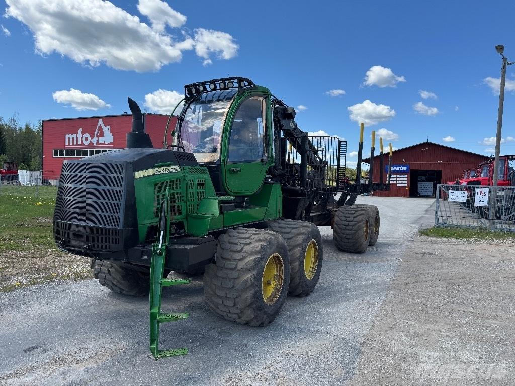 John Deere 1510G Forwarder