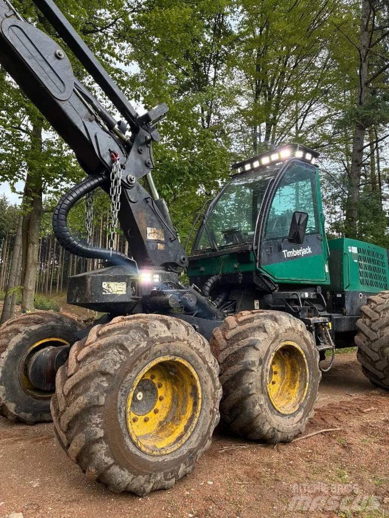 Timberjack 1270D Harvester