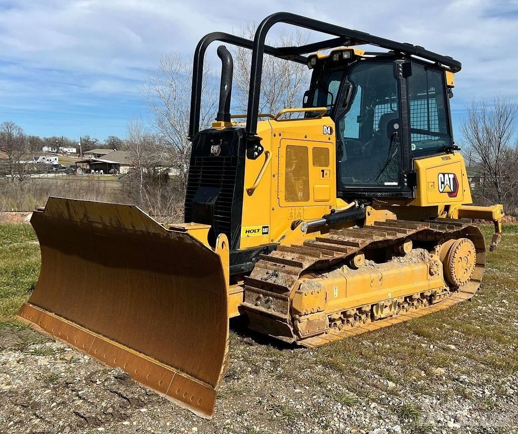 CAT D 4 Bulldozer