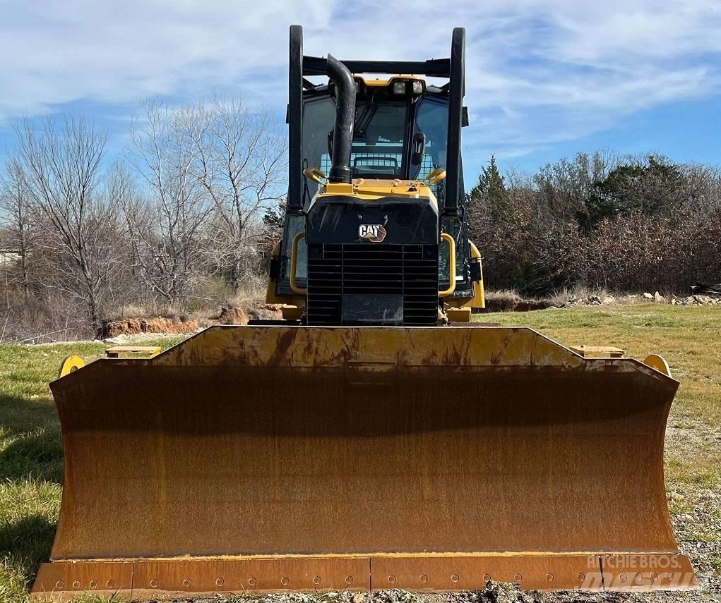 CAT D 4 Bulldozer