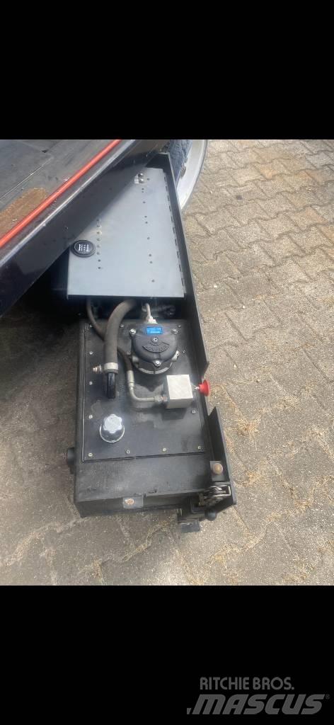 SkyJack SJ III 3226 Scheren-Arbeitsbühnen