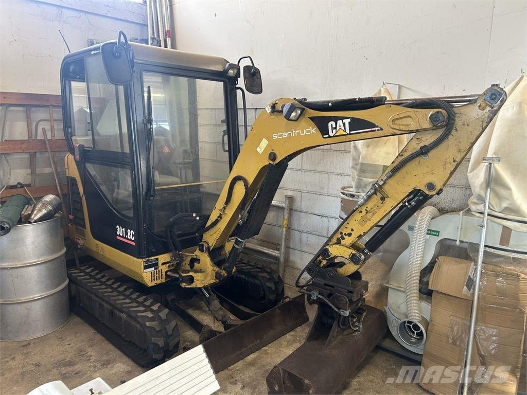 CAT 301.8C Mobilbagger