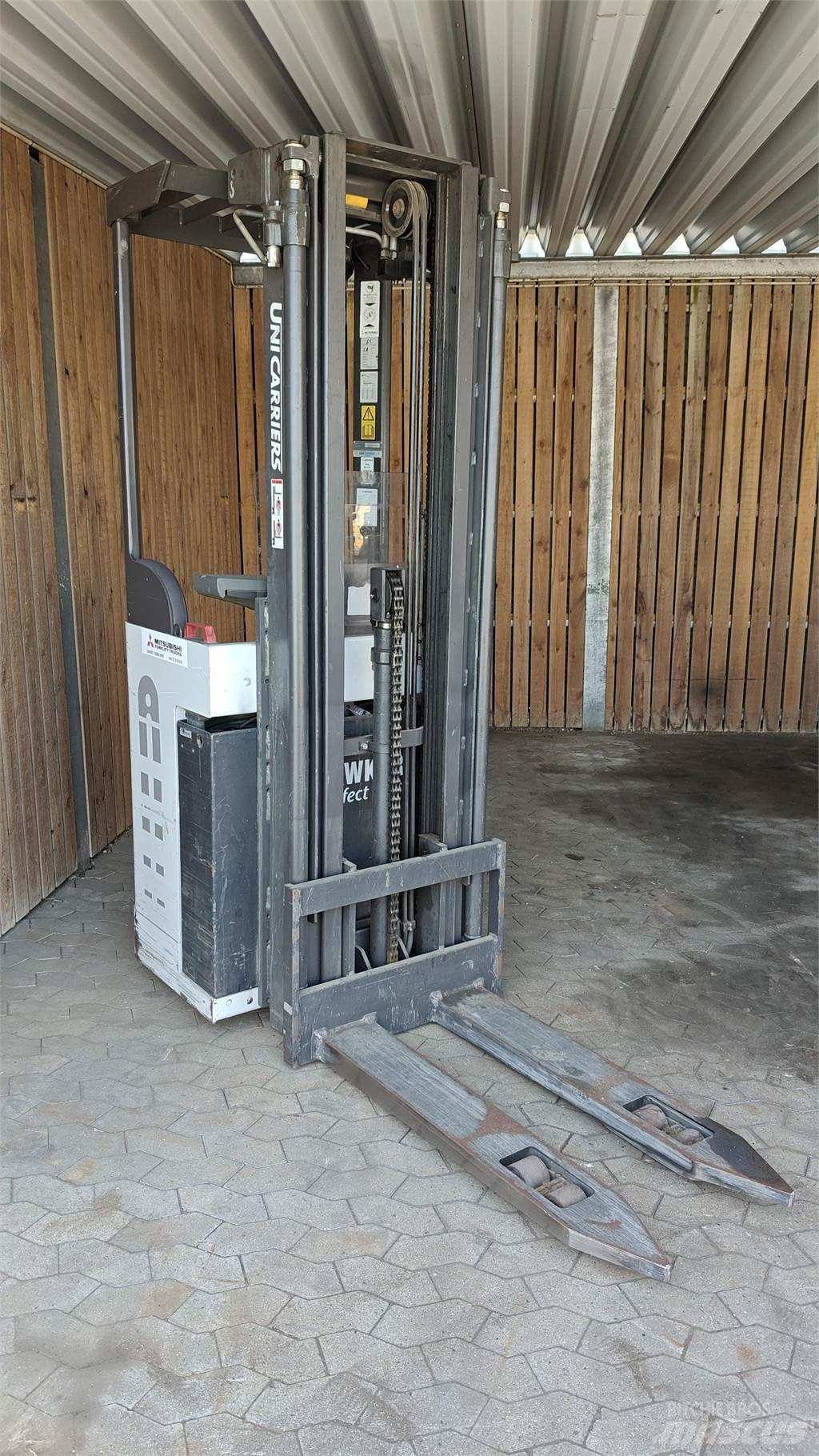 Atlet AJN160 Gabelstapler mit Fahrerstand