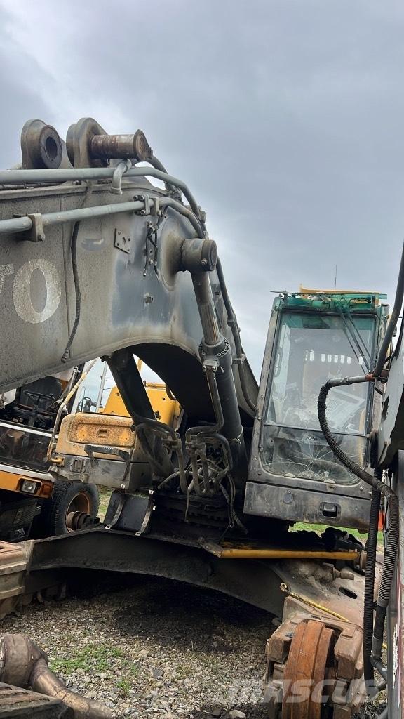 Volvo EC 360 L Chassis