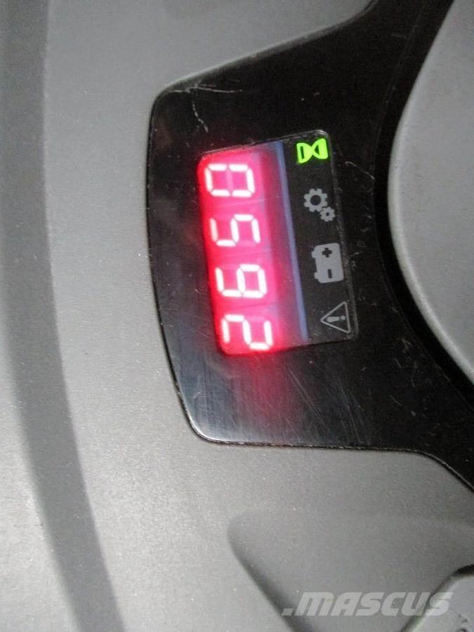 Toyota SPE160L Deichselstapler