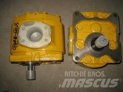 Komatsu D85A-18 pump Hydraulik