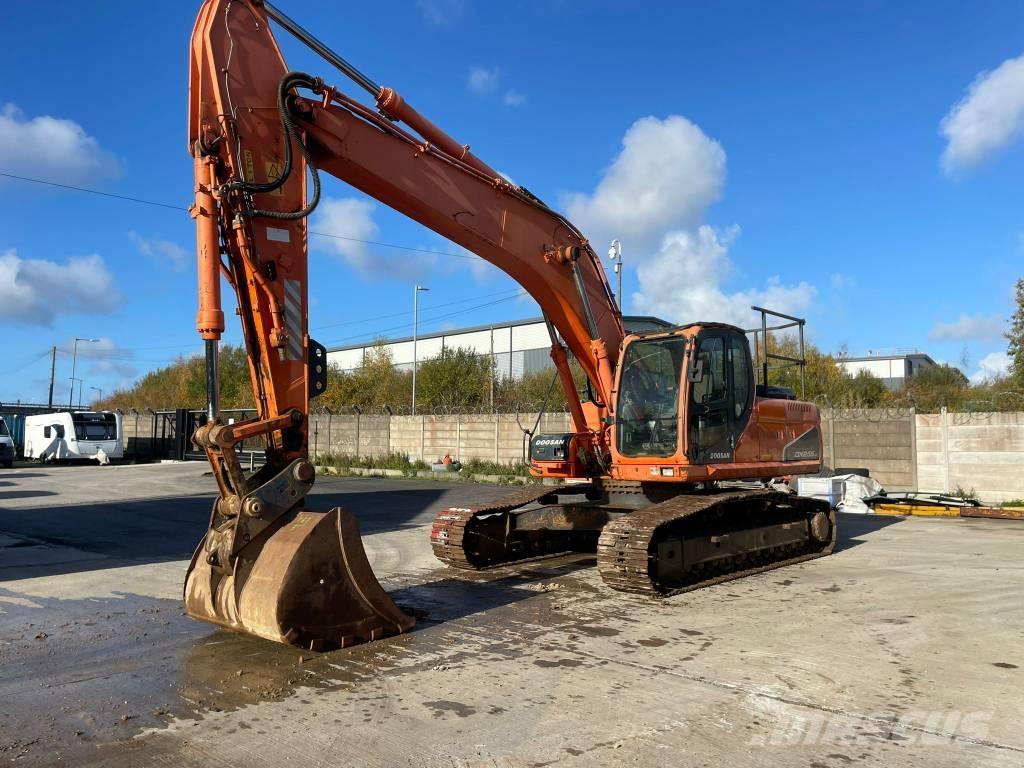 Doosan DX 255 LC Raupenbagger