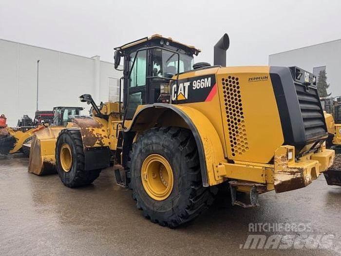 CAT 966M Radlader
