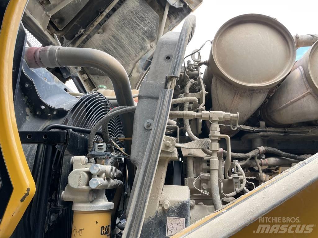 CAT 972M Radlader