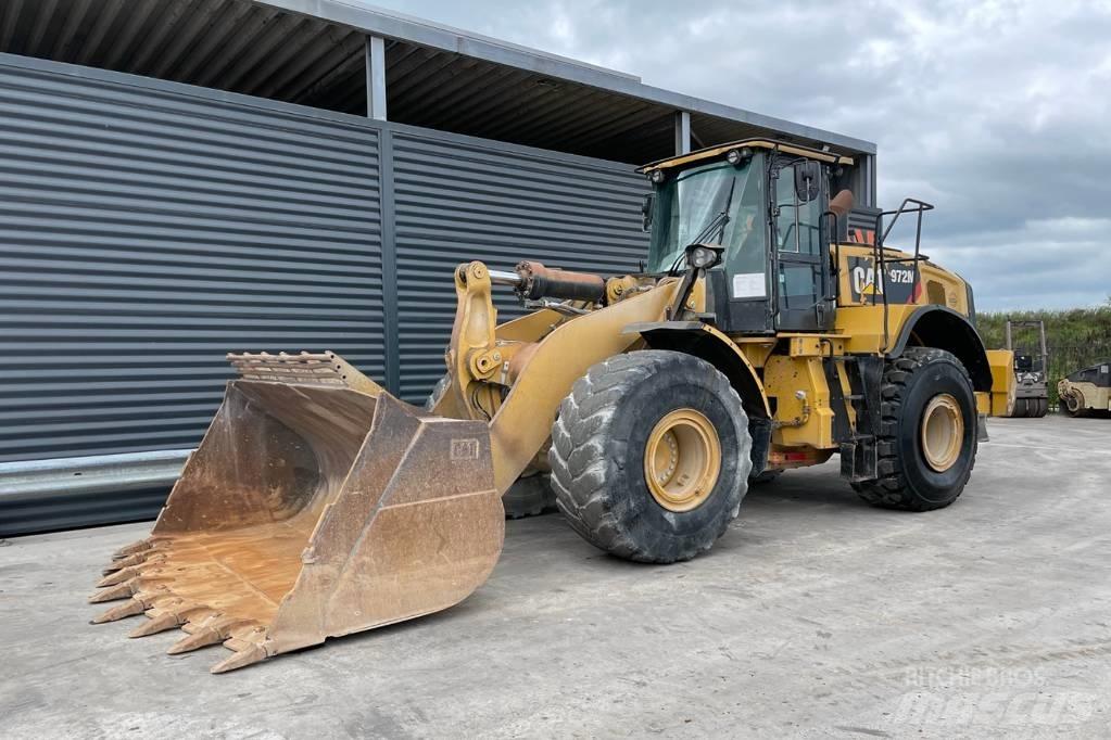 CAT 972M Radlader