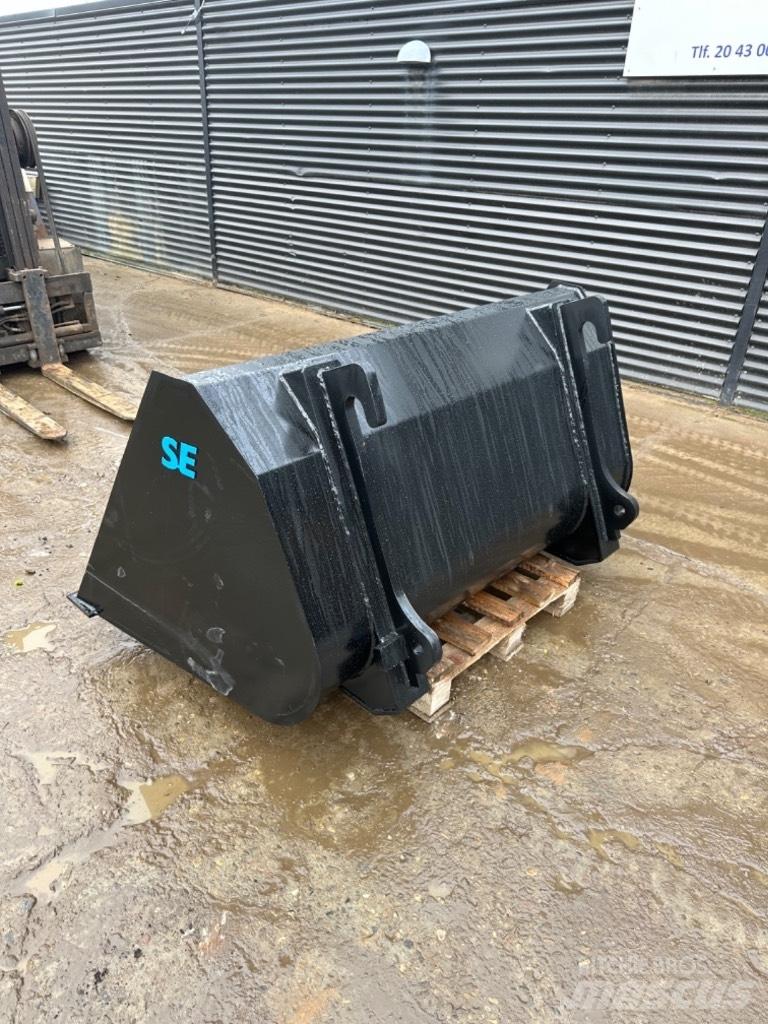 JCB Jordskovl Schaufeln