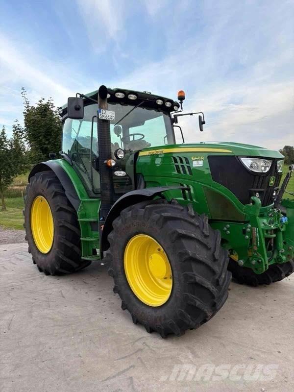 John Deere 6140R Traktoren