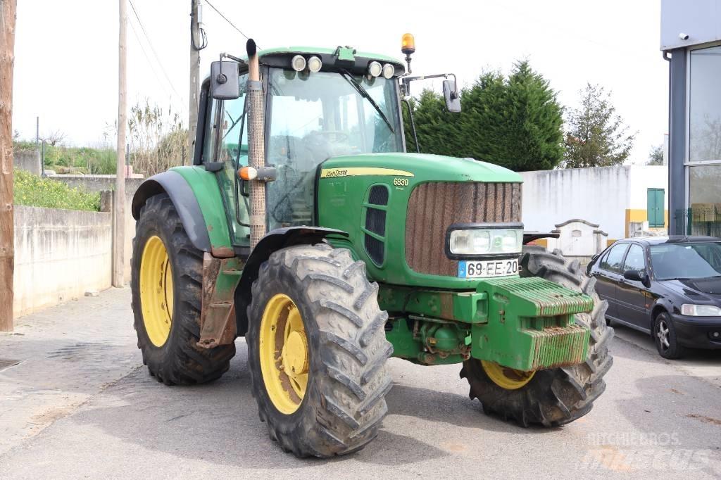 John Deere 6830 Traktoren