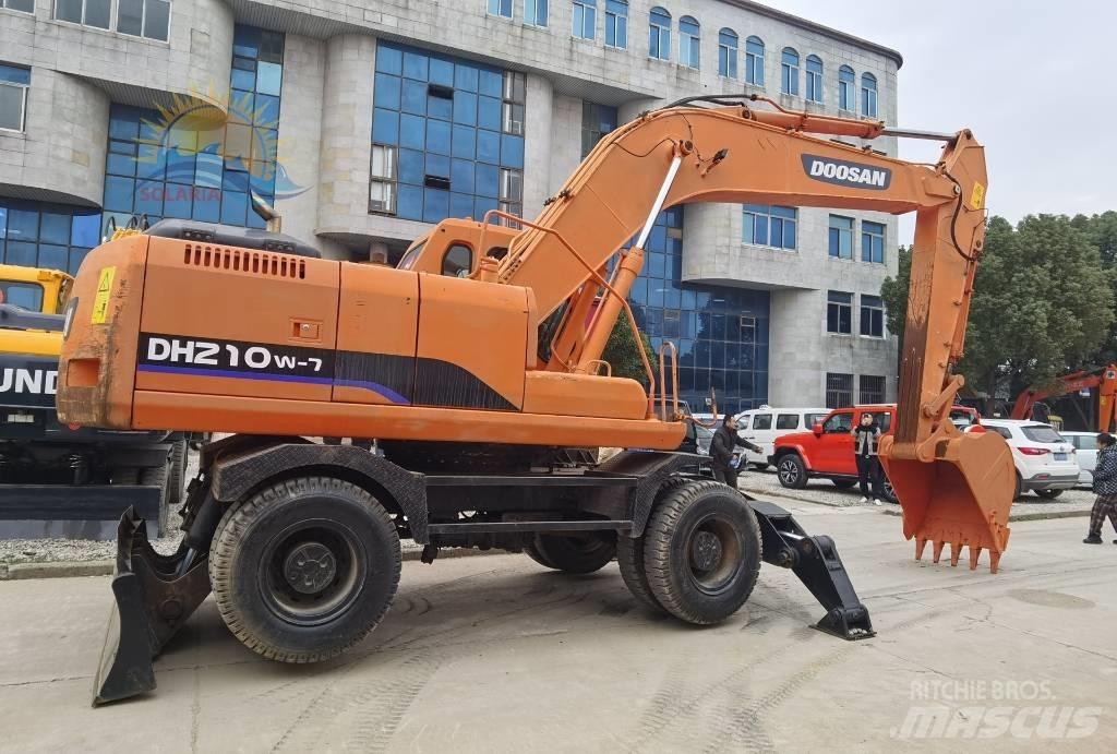 Doosan DH 210 W-7 Mobilbagger