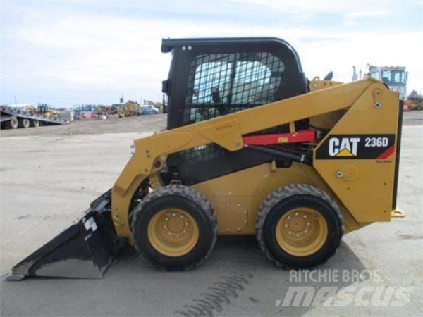 CAT 236 D Kompaktlader