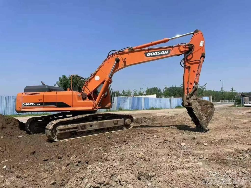 Doosan DH 370 Raupenbagger