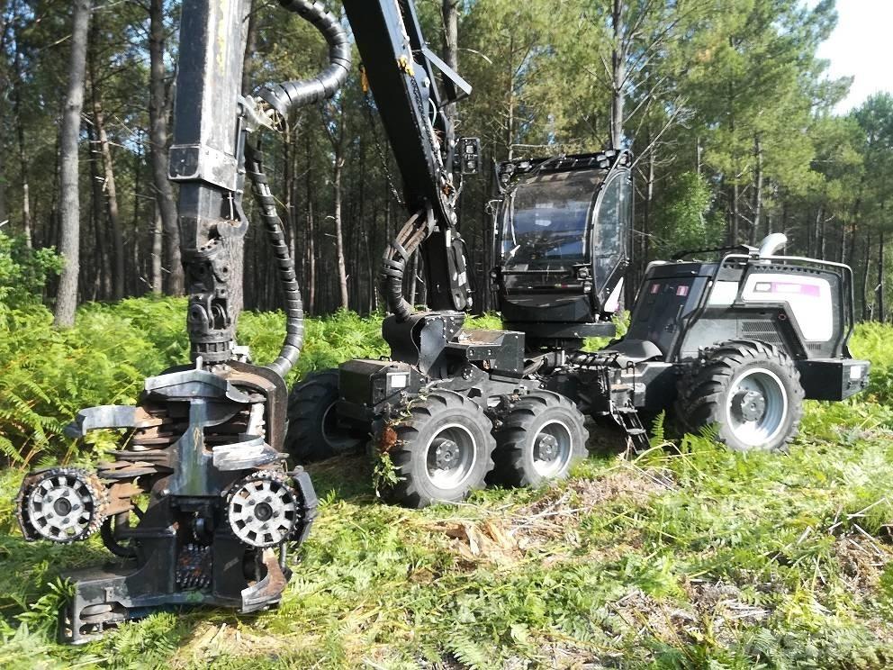 Logset 5 HP GT Harvester