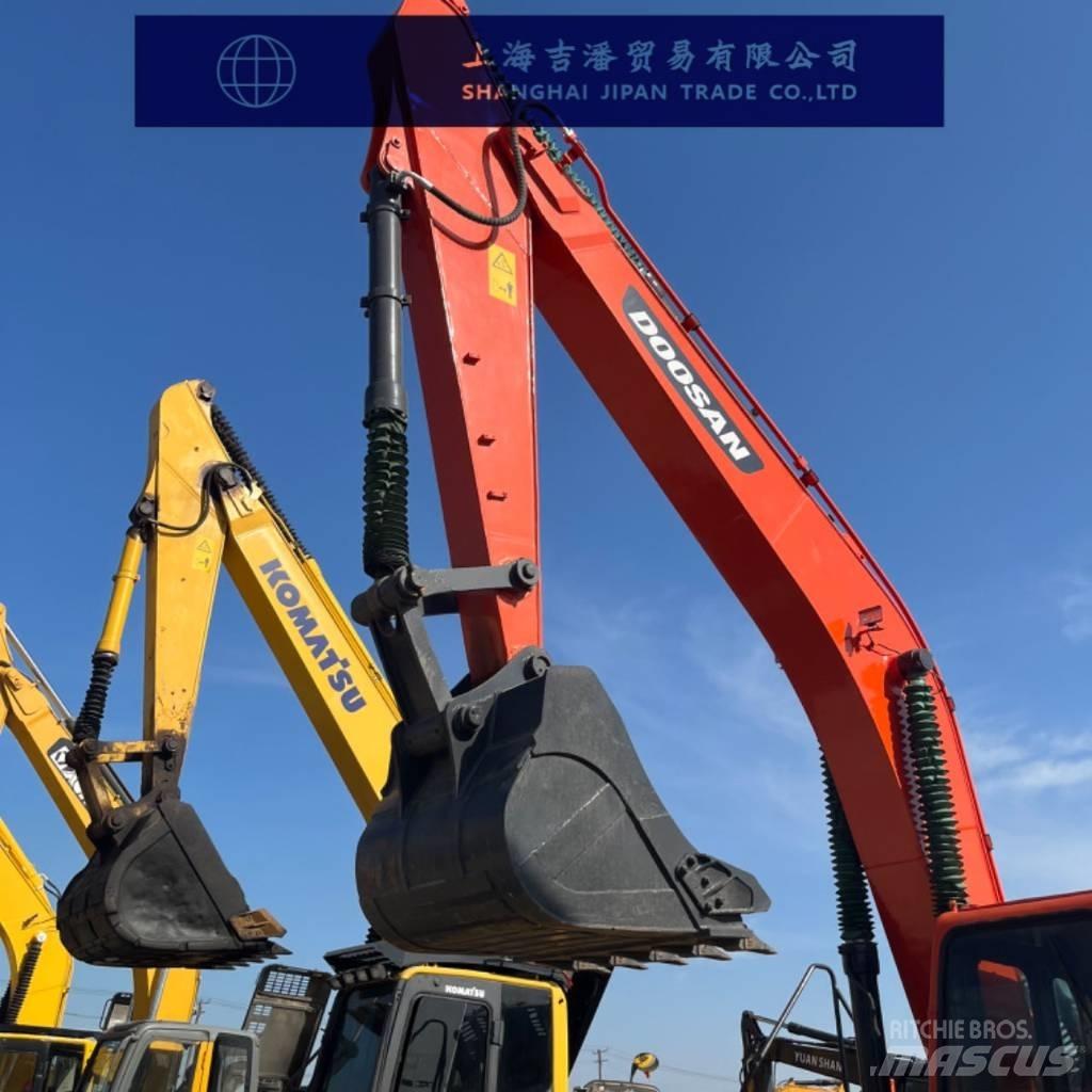 Doosan DX 300 Raupenbagger