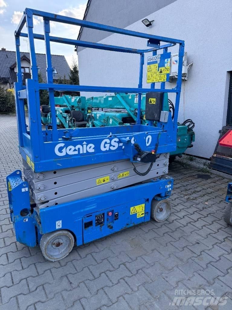 Genie GS 1930 Scheren-Arbeitsbühnen