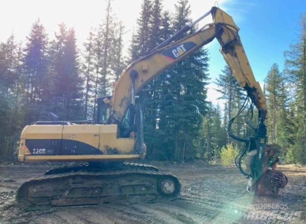 CAT 320 D FM Gelenkausleger Lader