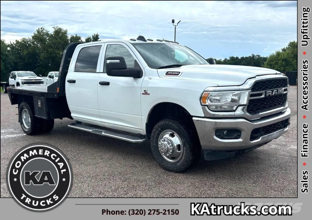 RAM 3500 TRADESMAN Pritschenwagen/Pritschenwagen mit Seitenklappe