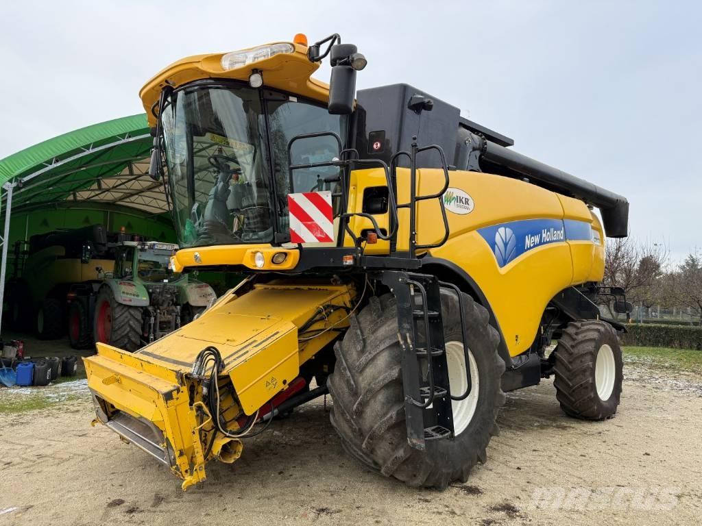 New Holland CX 8070 Mähdrescher
