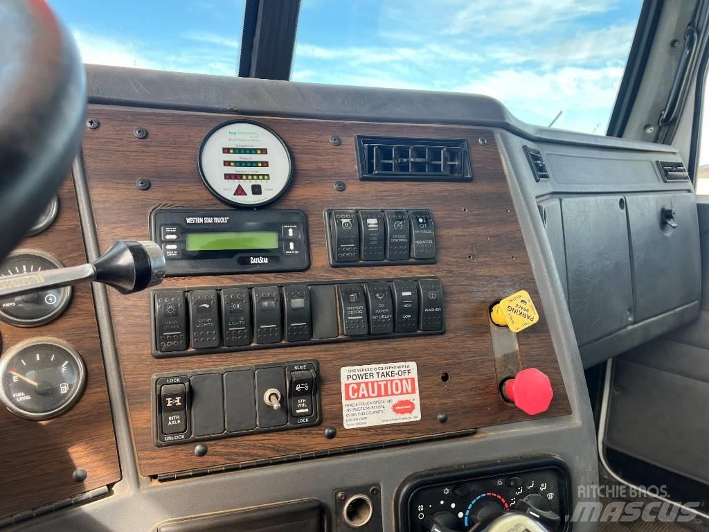 Western Star 4900 Raupenkrane
