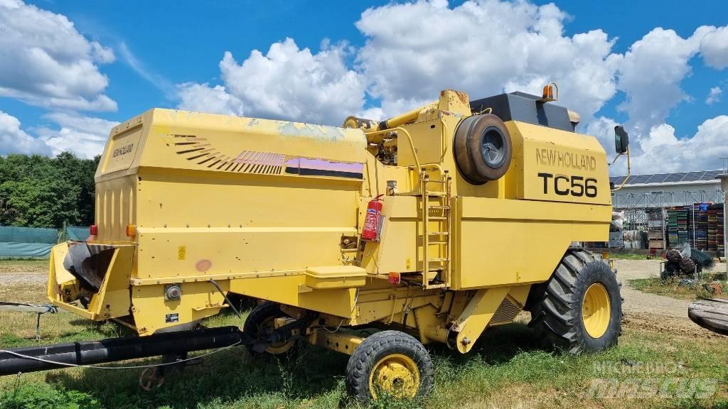 New Holland TC 56 Mähdrescher