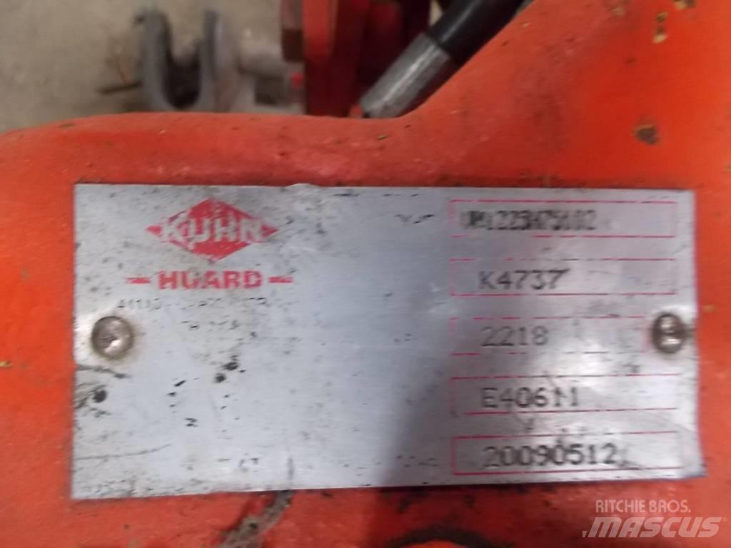Kuhn Vari-Master 122 Wendepflüge