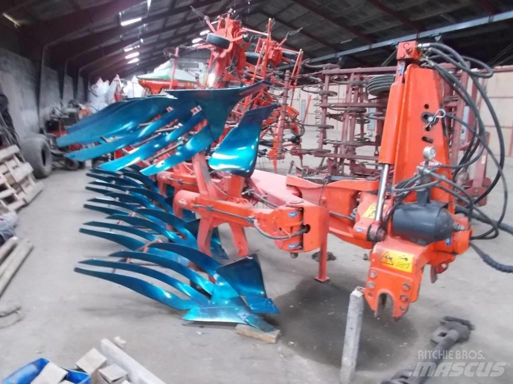 Kuhn Vari-Master 122 Wendepflüge