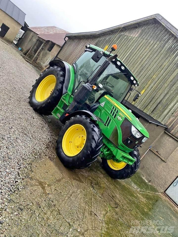 John Deere 6120 R Traktoren