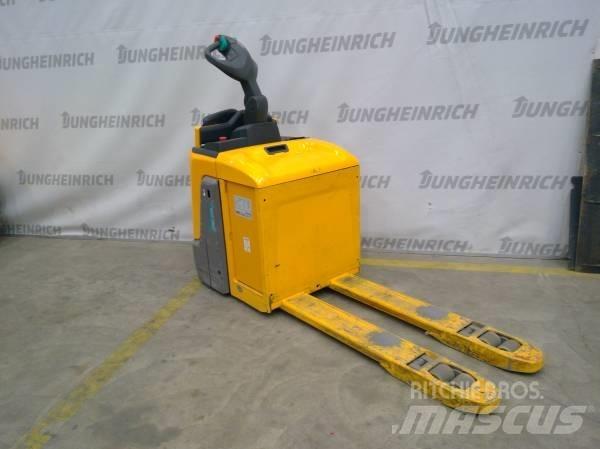 Jungheinrich ERE 120 Gabelstapler mit Fahrerstand